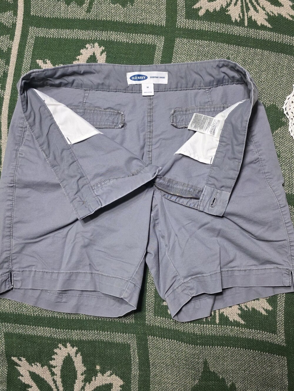 Old Navy Gray Shorts Everyday Short Casual Summer Style Chinos Women's Size 10 - Picture 5 of 8